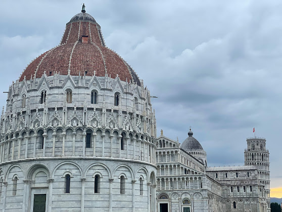 Architectural details at Piazza dei Miracoli